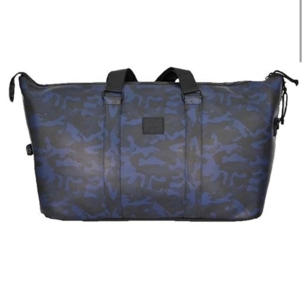 NWT Duchamp Rubberized Duffle Bag Navy Camo